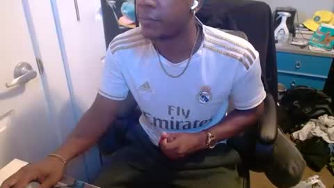 Snapshot of bbc_elrey chatting on 06/24/26, 03:22 Racks online show from 06/24/26, 03:22