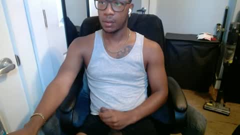 Snapshot of bbc_elrey chatting on 07/24/26, 07:45 Racks online show from 07/24/26, 07:45
