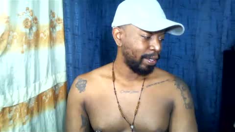 Snapshot of bbc_muscular chatting on 03/04/25, 05:45 camilo online show from 03/04/25, 05:45