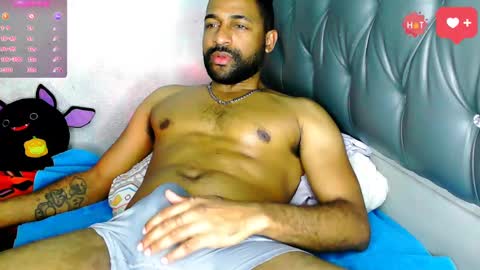 Snapshot of bbcblackhot33 chatting on 03/12/25, 02:52 john online show from 03/12/25, 02:52