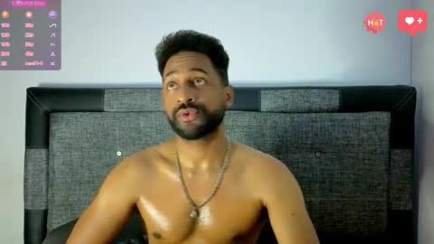 Snapshot of bbcblackhot33 chatting on 10/11/25, 03:17 john online show from 10/11/25, 03:17