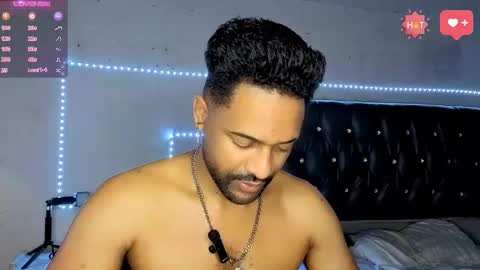 Snapshot of bbcblackhot33 chatting on 12/01/25, 03:44 john online show from 12/01/25, 03:44