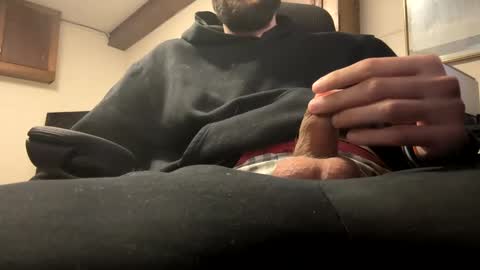 Snapshot of bbcjames777 chatting on 02/05/25, 10:01 bbcjames777 online show from 02/05/25, 10:01