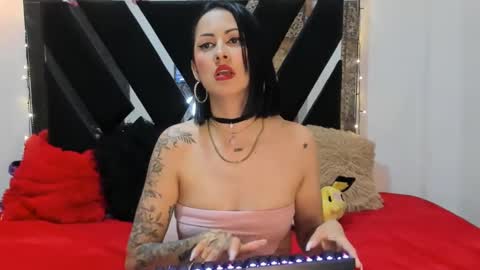 Snapshot of bbesitaquenn chatting on 01/08/25, 03:19 BBesitaQuen 18 latina ass lovense cum lush online show from 01/08/25, 03:19