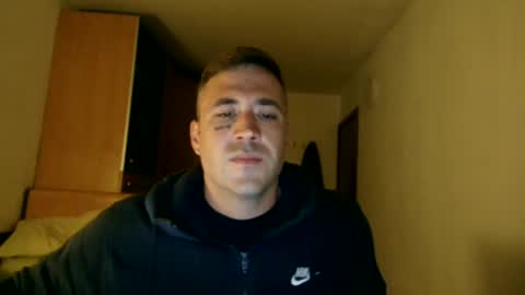 Snapshot of bbnamelezz chatting on 10/24/25, 05:42 BB Namelezz online show from 10/24/25, 05:42