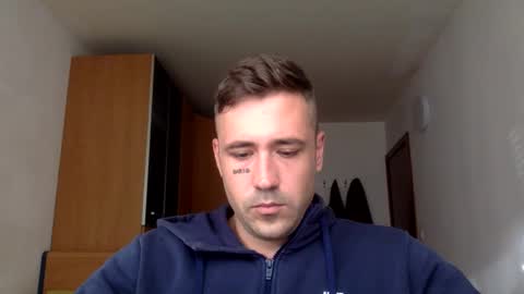 Snapshot of bbnamelezz chatting on 10/25/25, 08:00 BB Namelezz online show from 10/25/25, 08:00