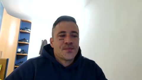 Snapshot of bbnamelezz chatting on 10/29/25, 06:37 BB Namelezz online show from 10/29/25, 06:37