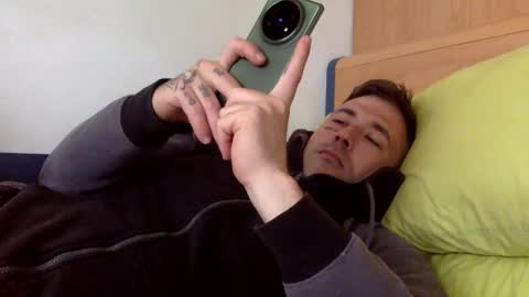 BB Namelezz online show from 04/11/26, 09:24