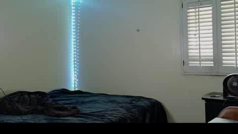 unknown online show from 09/26/25, 09:08