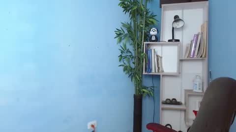 Charlote online show from 02/21/25, 06:04