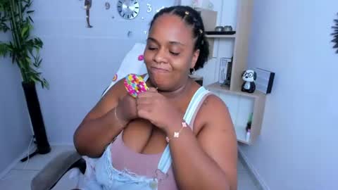 Snapshot of bbw_charlote chatting on 07/16/26, 12:22 Charlote online show from 07/16/26, 12:22
