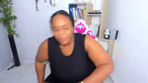Snapshot of bbw_charlote chatting on 07/18/26, 12:20 Charlote online show from 07/18/26, 12:20
