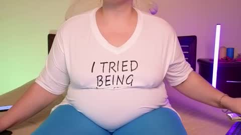 Snapshot of bbw_goddes chatting on 11/01/25, 03:58 Love online show from 11/01/25, 03:58