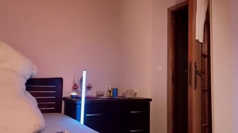 Snapshot of bbw_goddes chatting on 02/18/26, 01:01 Love online show from 02/18/26, 01:01