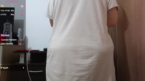 Snapshot of bbw_milf_4u chatting on 06/13/26, 10:13 Emma online show from 06/13/26, 10:13