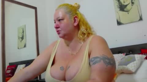 Snapshot of bbwblackdevon chatting on 11/03/25, 09:32 Black Devon online show from 11/03/25, 09:32