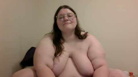 bbwlittlebear online show from 07/08/26, 12:04