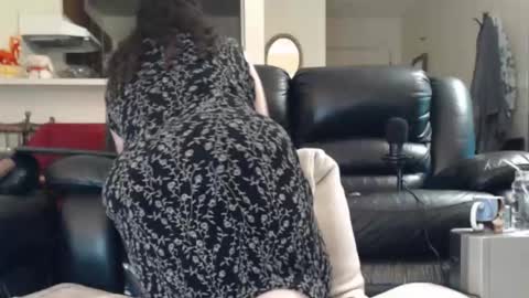 Julie online show from 03/15/26, 06:03