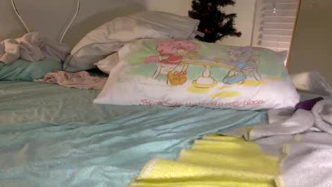 Snapshot of bby2brat chatting on 12/26/24, 07:35 bby2brat online show from 12/26/24, 07:35