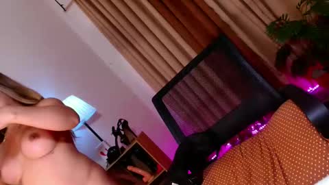 bby_lexielore69 online show from 11/15/25, 12:02