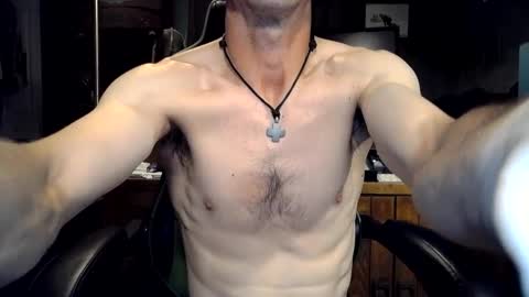 bchillin28 online show from 09/28/25, 05:51