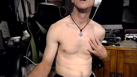 bchillin28 online show from 07/17/26, 06:13