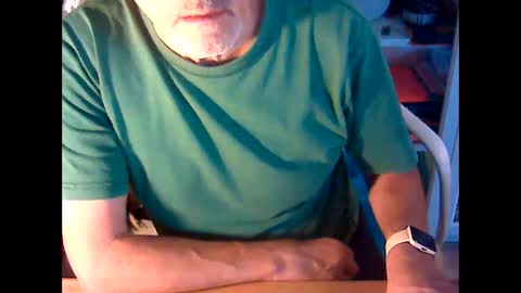 Snapshot of bcn1959 chatting on 10/29/25, 04:20 bcn1959 online show from 10/29/25, 04:20
