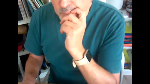 Snapshot of bcn1959 chatting on 11/13/25, 10:58 bcn1959 online show from 11/13/25, 10:58