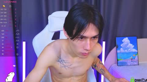 Aiden online show from 12/15/25, 08:24