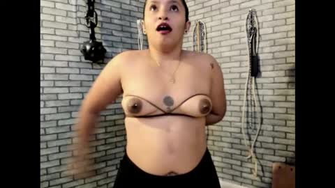 Snapshot of bdsm_meduza chatting on 11/22/25, 11:31 Meduza online show from 11/22/25, 11:31