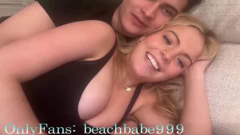 Snapshot of beachbabes999 chatting on 02/24/26, 02:09 beachbabes999 online show from 02/24/26, 02:09