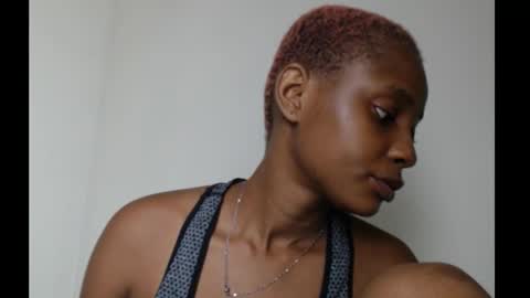 Snapshot of beakimber50 chatting on 10/28/25, 01:31 beakimber50 online show from 10/28/25, 01:31