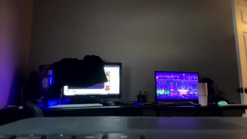 Snapshot of beaniebaby2 chatting on 01/21/25, 06:34 beaniebaby2 online show from 01/21/25, 06:34