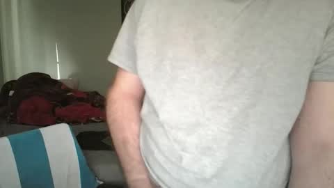 bear0731 online show from 12/22/25, 05:21