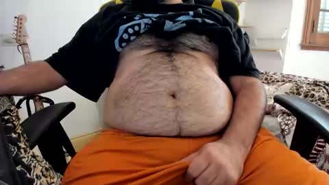 DOM bear online show from 04/10/26, 07:18