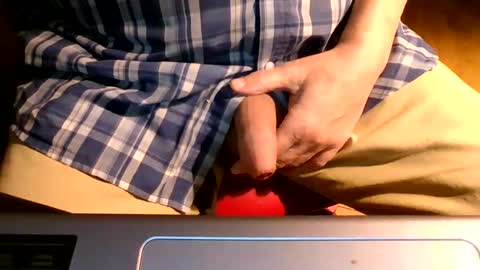 Snapshot of bearacuda555 chatting on 12/04/24, 10:30 Bruno online show from 12/04/24, 10:30