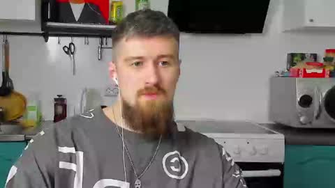 Zeus online show from 02/22/25, 08:42