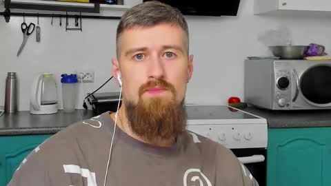 Zeus online show from 09/26/25, 06:45