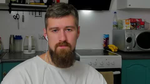 Zeus online show from 10/06/25, 10:40