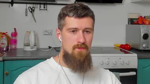 Zeus online show from 10/28/25, 11:07