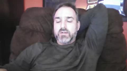 Snapshot of beardedambition chatting on 01/10/25, 01:52 beardedambition online show from 01/10/25, 01:52