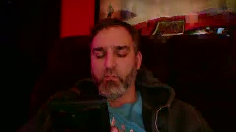 Snapshot of beardedambition chatting on 11/21/25, 02:21 beardedambition online show from 11/21/25, 02:21