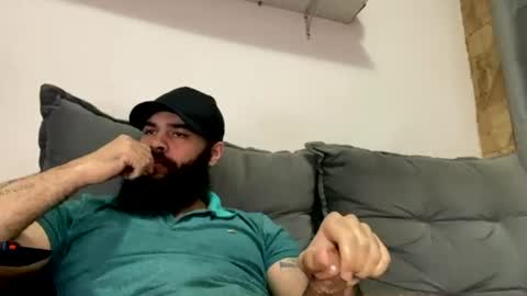Snapshot of beardmax chatting on 07/08/26, 09:25 Min online show from 07/08/26, 09:25