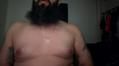 Snapshot of beardo1211 chatting on 01/08/25, 06:20 beard online show from 01/08/25, 06:20