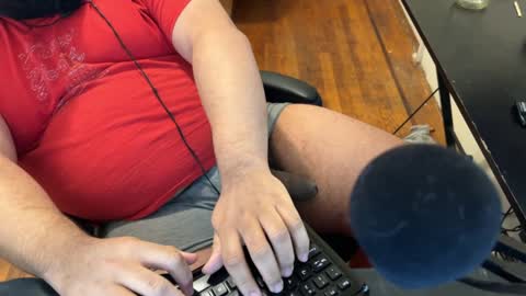 Snapshot of beardudeguy chatting on 01/10/25, 04:41 beardudeguy online show from 01/10/25, 04:41