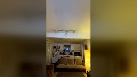 Snapshot of bearmeat4you chatting on 12/20/25, 07:37 bearmeat4you online show from 12/20/25, 07:37