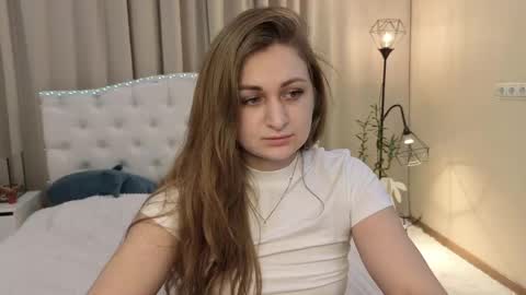 Snapshot of beataangel chatting on 05/11/26, 02:45 beataangel online show from 05/11/26, 02:45