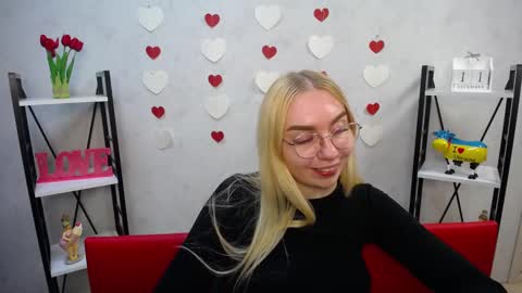 BeatriceFlyy online show from 12/11/24, 04:53