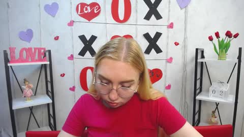 BeatriceFlyy online show from 02/02/25, 04:11