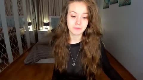 BeatriceWild online show from 04/10/26, 11:04